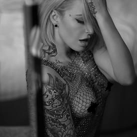 Dana (1)