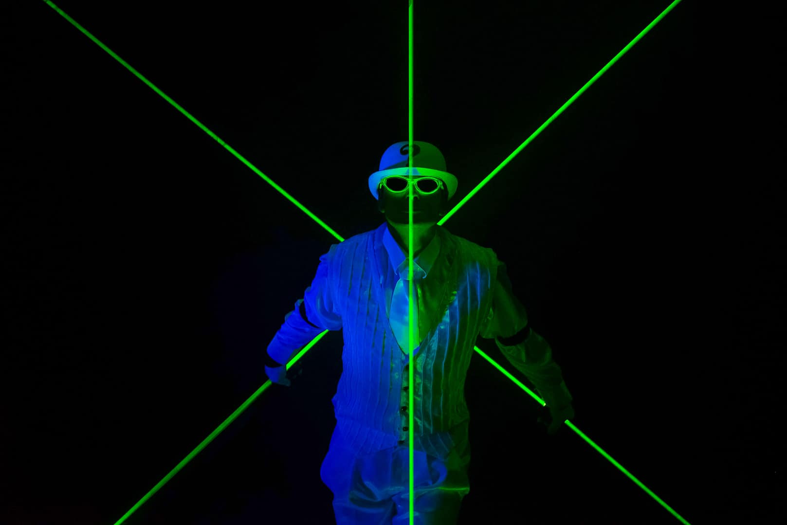 Laserman show 1 Laserman show 1