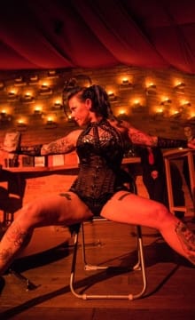 Burlesque Shows - Champagnerglas Shows Sachsen