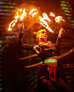 Naoemi Feuershow (8)