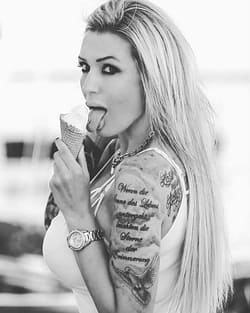 Amanda - Strip - Dildo Shows NRW-OWL