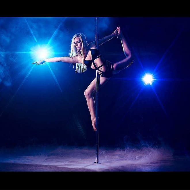 Gogo-Poledance-Honey-Bayern