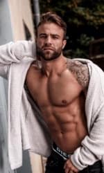 Topless Kellner Duisburg